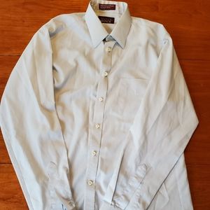 Austin Manor dress shirt. Size 15 1/2/35 EUC